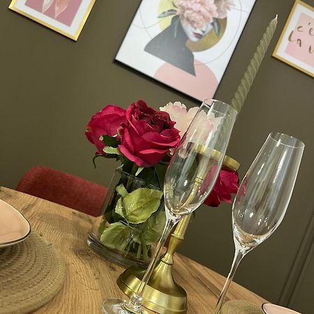 Apartament Judy Oradea Eksteriør billede